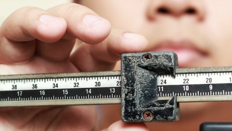 Muchas personas que se consideran sólo con sobrepeso podrían ser consideradas como obesas, según un estudio reciente