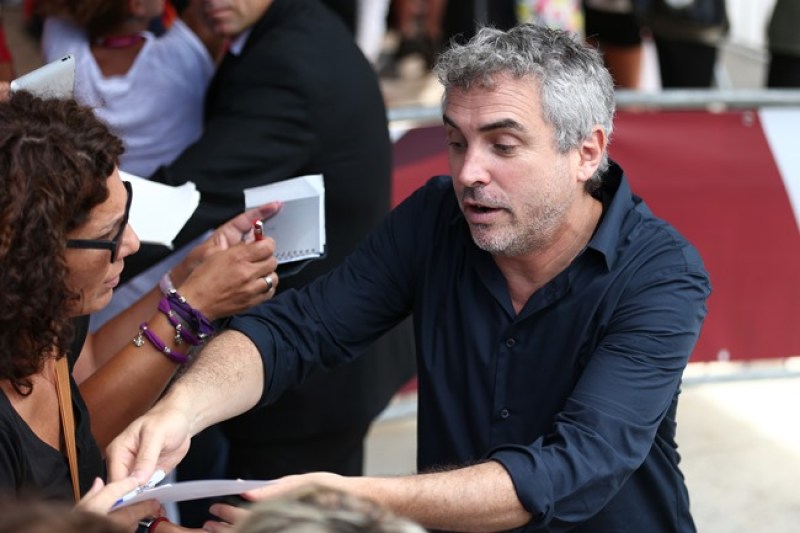 Cuarón a Peña: "¿Por qué no debatir?”