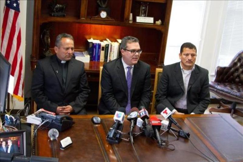 Pide asilo secuestrado por Templarios