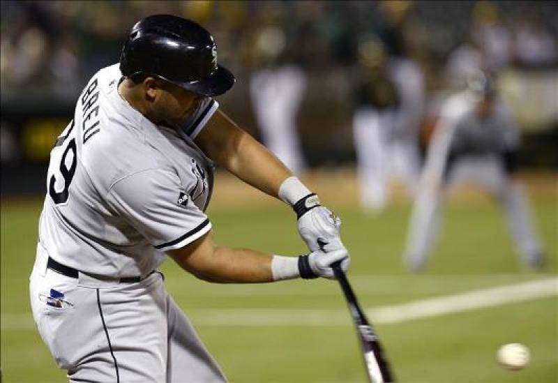 Abreu conecta su jonrón número 20