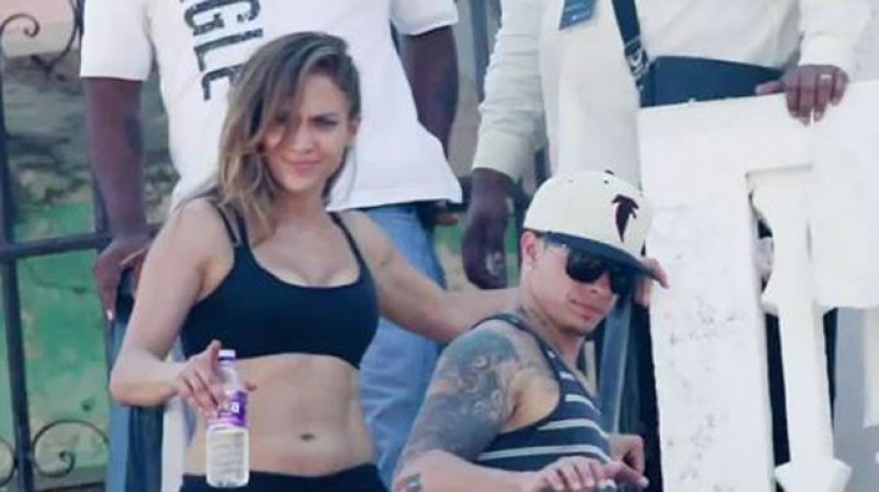 La diva del Bronx tuvo también una relación amorosa con su bailarín Casper Smart, quien es 18 años menor que ella.