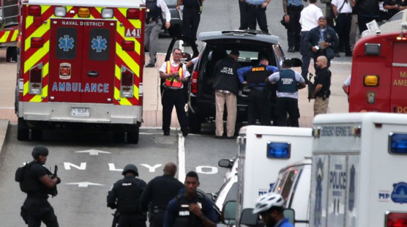 16 DE SEPTIEMBRE, 2013: Este lunes han muerto varias personas como consecuencia de un tiroteo en una base naval de Washington D. C.