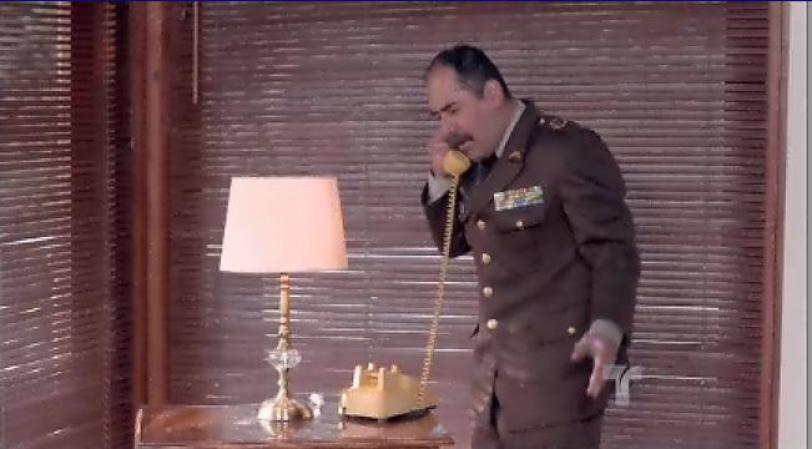 El Coronel, aunque con reservas, parece picar el anzuelo.