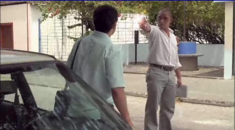 Y al salir de ahí, Jorge, por encargo de "El Patrón", lo mata.