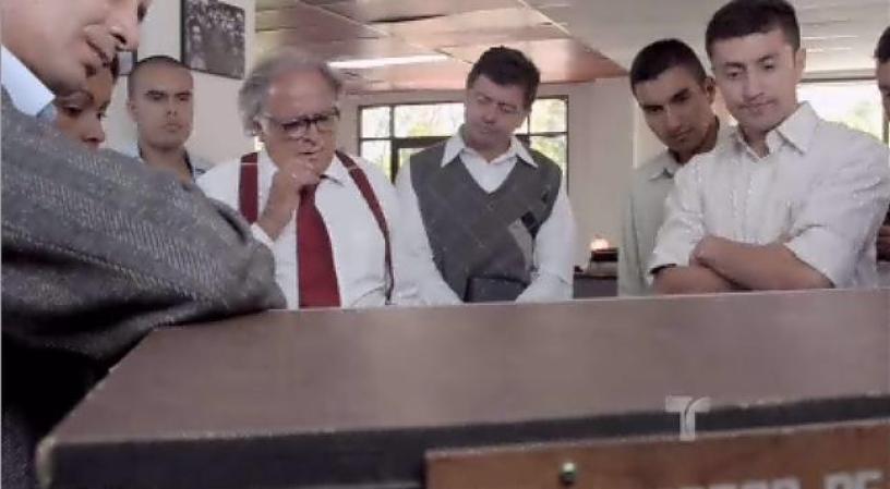 Mientras que en El Espectador, don Guillermo y sus empleados se lamentan.