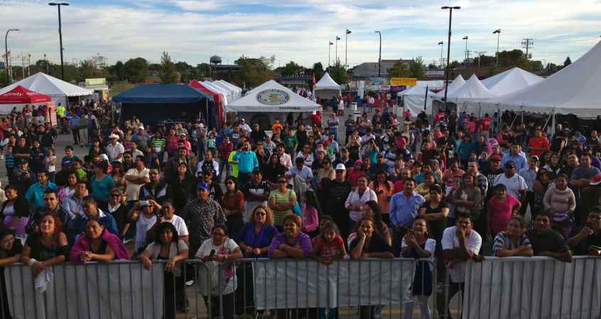 Telemundo Chicago presente en el Festival de Fiestas Patrias en Cicero.