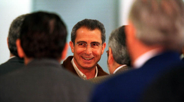 EL gobierno de México defiende a Ernesto Zedillo, a quien relacionan con una matanza.