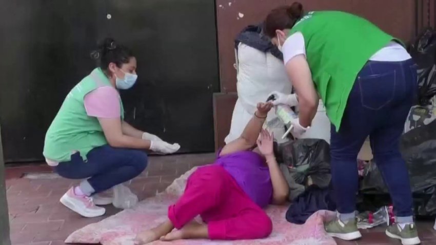 Así tratan de prevenir el contagio del coronavirus entre los indigentes en México