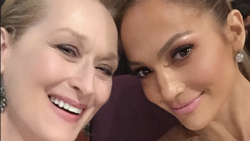 Meryl-Streep-Jennifer-Lopez-selfie