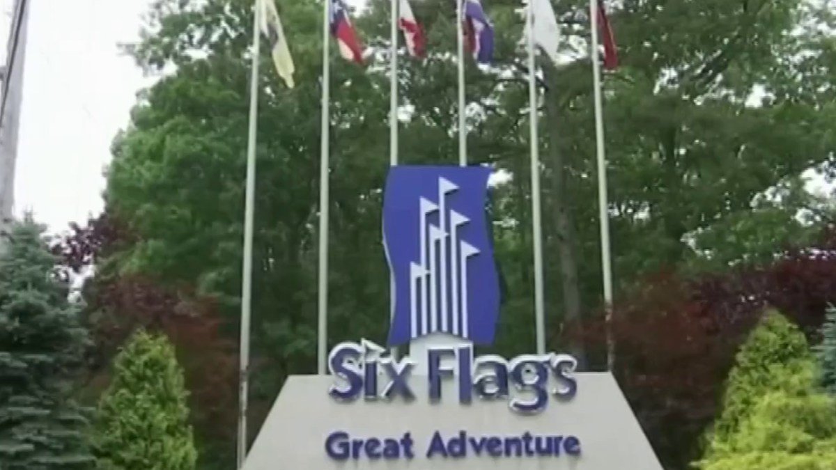 Six Flags Prepara Reapertura Con Nuevas Medidas De Salud Telemundo Chicago