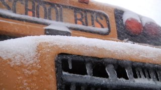 School-Bus-Snow-2