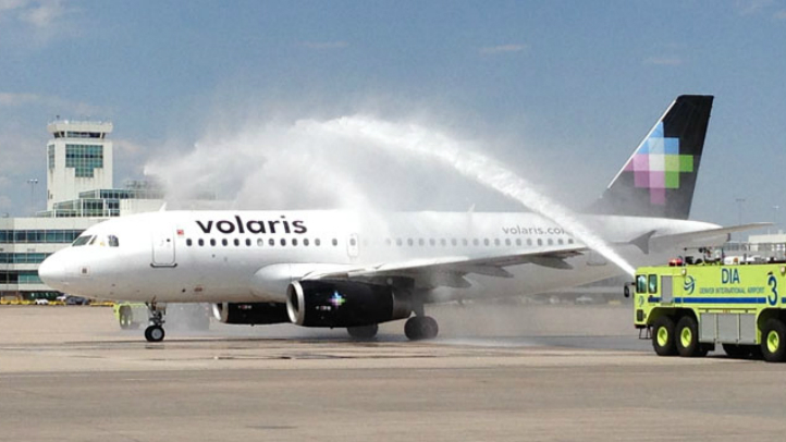 Volaris y otras líneas aéreas anuncian cambios en sus políticas de  reembolso – Telemundo Chicago