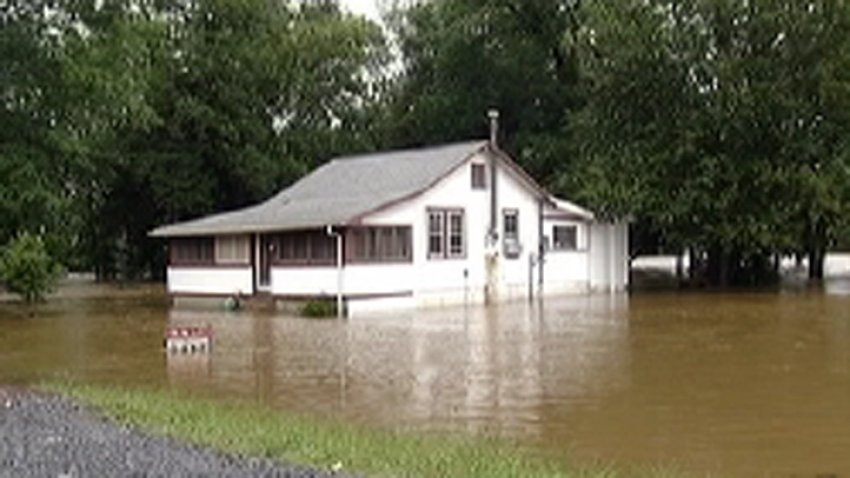 insurance_flood_house.jpg