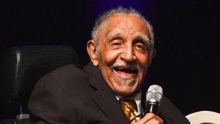 Joseph E. Lowery en la celebración de su cumpleaños 96.