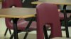 Despiden a tres empleados de una escuela suburbana por conducta inapropiada con estudiante