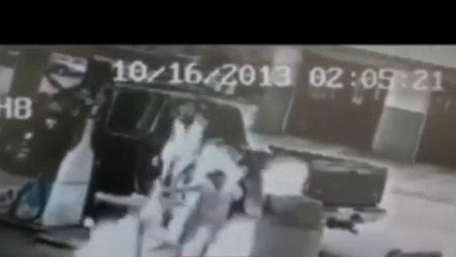 tlmd_mujer_gasolinera_ok