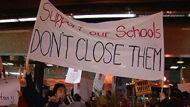 tlmd_schoolprotest1jpg_bim