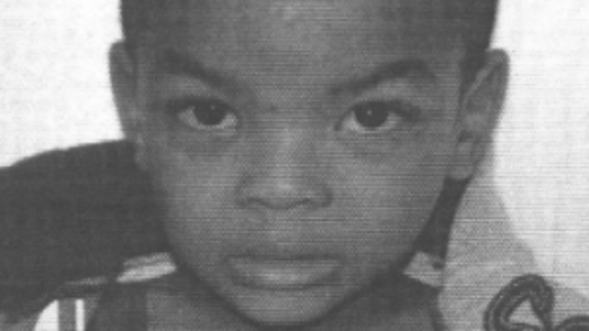 toddler found rainbow beach