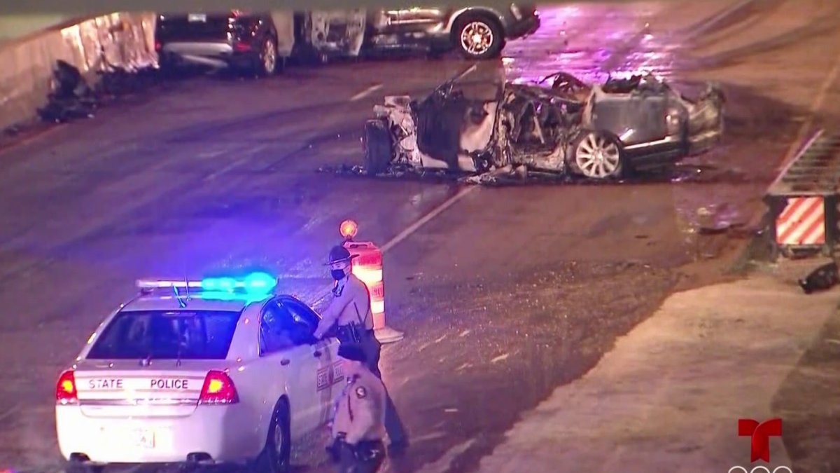 Video así quedaron autos tras brutales choques en Illinois Telemundo