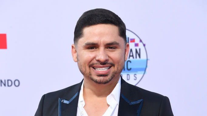 Larry Hernández confirma que tiene COVID-19 – Telemundo Chicago