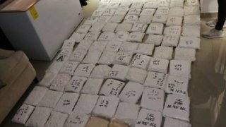 Paquetes de pasta de fentanilo decomisados en Sinaloa
