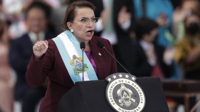 Xiomara Castro asume la presidencia de Honduras