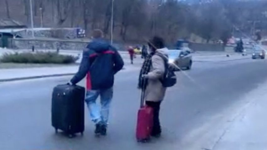 Comienza la evacuación de ciudadanos mexicanos en Kiev, Ucrania