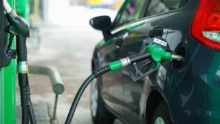 ¿Te vendieron menos gasolina? Te explicamos cómo denunciarlo