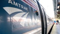 Joven de 15 años muere tras ser atropellado por un tren de Amtrak en Glenview