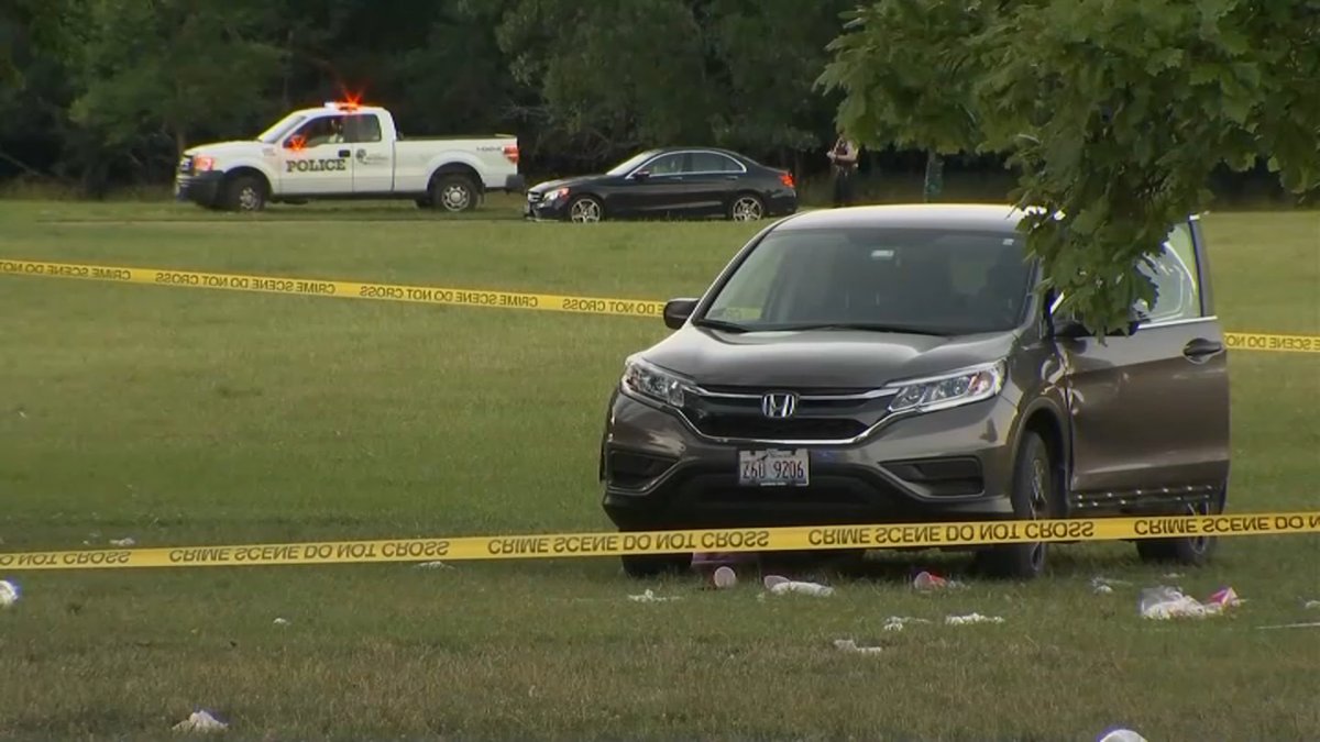 Conductora de 89 años arrolla a multitud y deja 5 heridos en Schiller