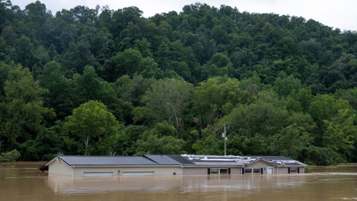 Kentucky Floods Kill Several – NBC Chicago