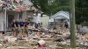 “Proceso muy tedioso y largo”: autoridades buscan causa de explosión de casa en Indiana que mató a tres personas