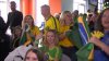 Brasileños en Chicago festejan victoria ante Serbia en su debut en la Copa Mundial