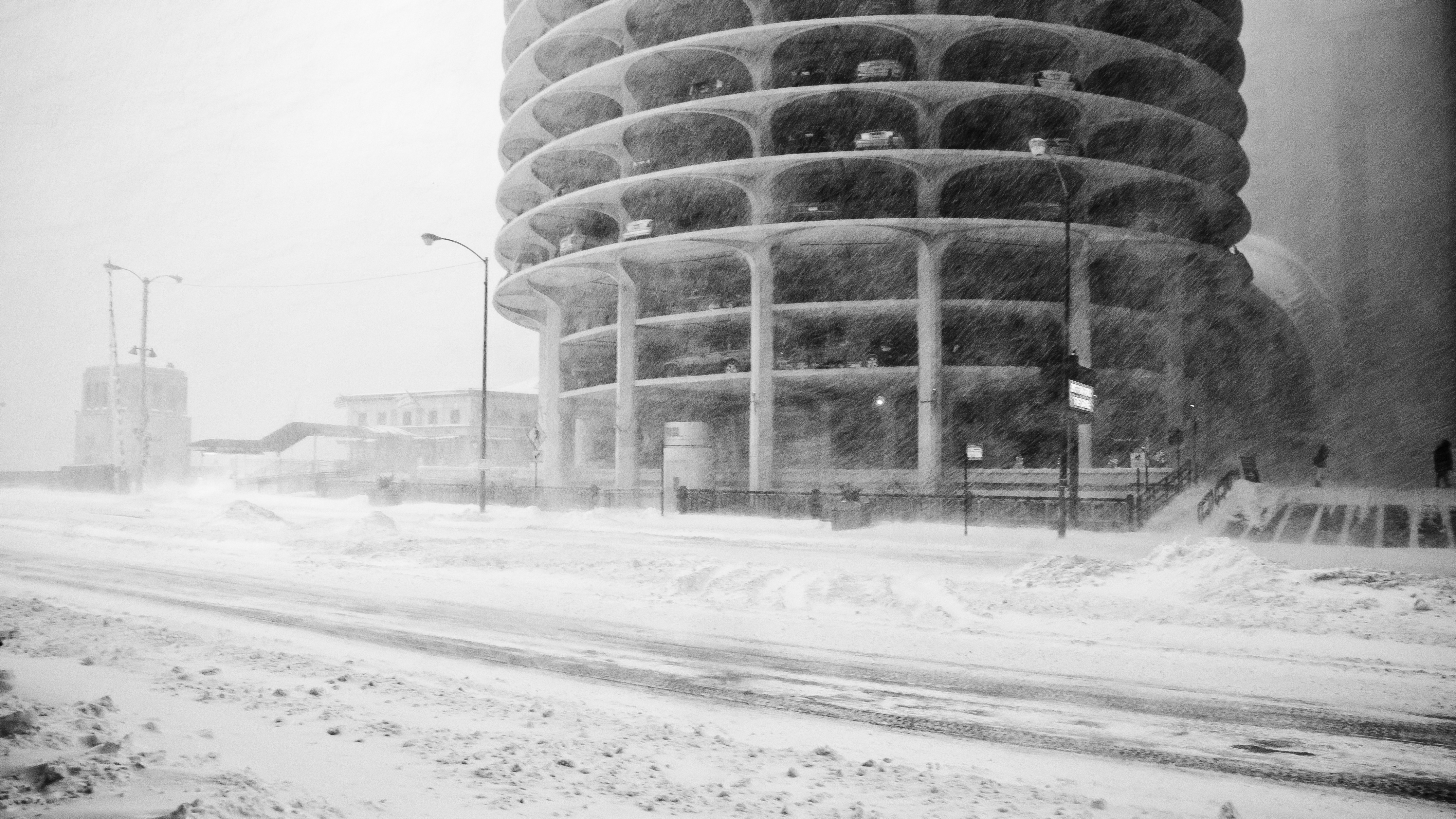 Cómo verificar las condiciones de las carreteras de Illinois cerca de ti  mientras cae la nieve en el área de Chicago – Telemundo Chicago