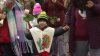 Estudiantes de colegio católico en Chicago realizan procesión en honor a la Virgen de Guadalupe