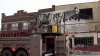 Incendio devora establecimiento de catering en Chicago dejando a decenas sin empleo y a miles sin comida