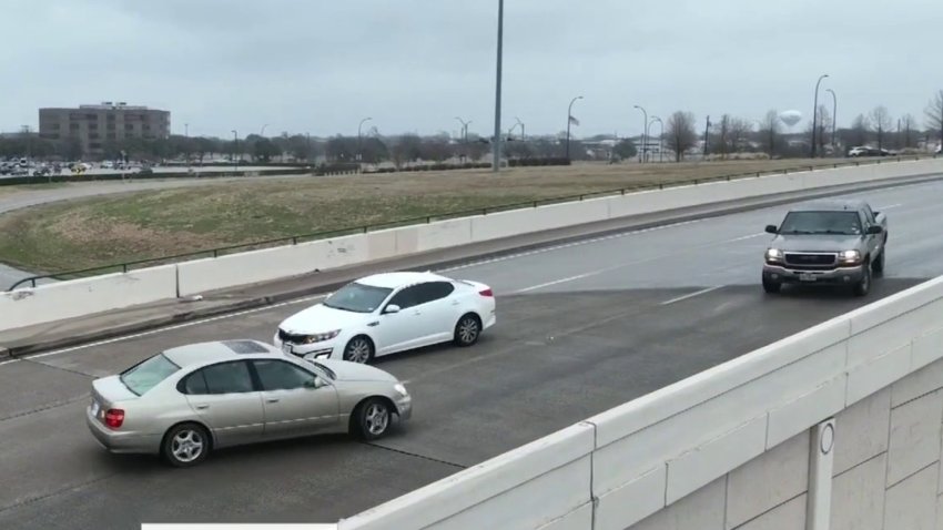 Hielo negro en carreteras del norte de Texas