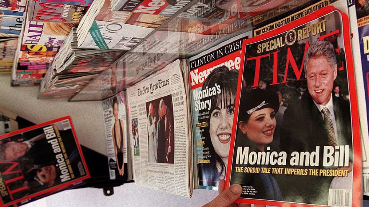Aniversario del affaire entre el presidente Bill Clinton y la becaria de la Casa Blanca, Mónica Lewinsky – Telemundo Chicago Aniversario del affaire entre el presidente Bill Clinton y la becaria de la Casa Blanca, Mónica Lewinsky – Telemundo Chicago