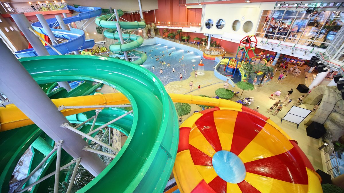 Five Chicago-Area Indoor Water Parks to Visit This Winter – NBC Chicago