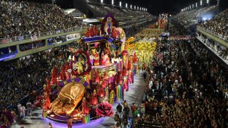 El sambódromo en Río de Janeiro volverá a todo su esplendor a partir de este viernes, con la fiesta de carnaval.