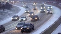 CHICAGO, ILLINOIS – DECEMBER 22: Commuters navigate a snow-covered Kennedy Expressway during a lighter-than-ussual evening rush hour as temperatures hang in the single-digits on December 22, 2022 in Chicago, Illinois. A winter weather system bringing snow, high winds, and sub-zero temperatures has wreaked havoc on a large section of the county in front of the holidays. Strong winds are expected to combine with sub-zero temperatures tomorrow driving the wind chill in Chicago to around -40 degrees.   (Photo by Scott Olson/Getty Images)