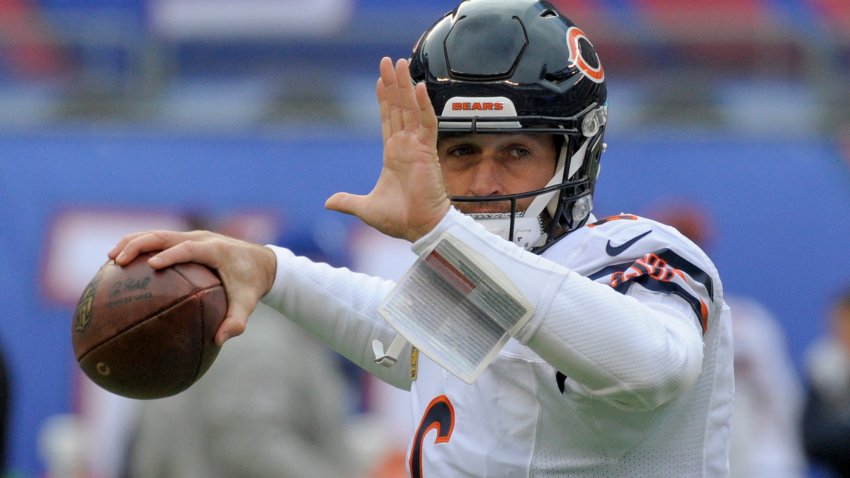 FILE – In this Nov. 20, 2016, file photo, Chicago Bears quarterback Jay Cutler (6) warms up before playing against the New York Giants in an NFL football game, in East Rutherford, N.J. Cutler will have season-ending surgery on his right shoulder, Coach John Fox announced Thursday Dec. 1, 2016, that the veteran quarterback will have an operation to repair the labrum in his shoulder. (AP Photo/Bill Kostroun File)