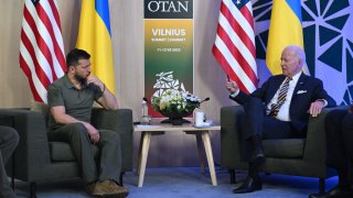 Biden y Zelenskyy mantuvieron una reunión en el marco de la reunión de la OTAN en Vilna, Lituania, en julio pasado.