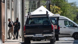 El crimen organizado deja hieleras con restos humanos en el norte de México