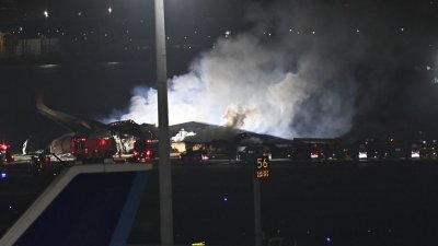 Ponle Play: Tragedia en el aire, avión se incendia y deja a cinco muertos