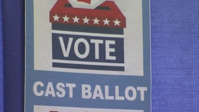 Votantes toman ventaja del último día de votación temprana en las primarias