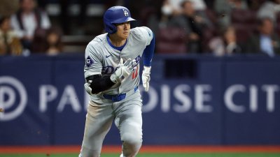 Dodgers top Padres in Ohtani's debut