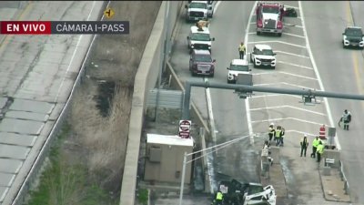 Conductor muere tras estrellarse contra plaza de peaje sobre la I-90