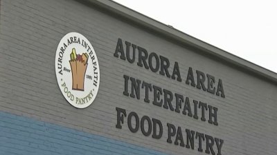 Feria de recursos en la despensa de alimentos de Aurora