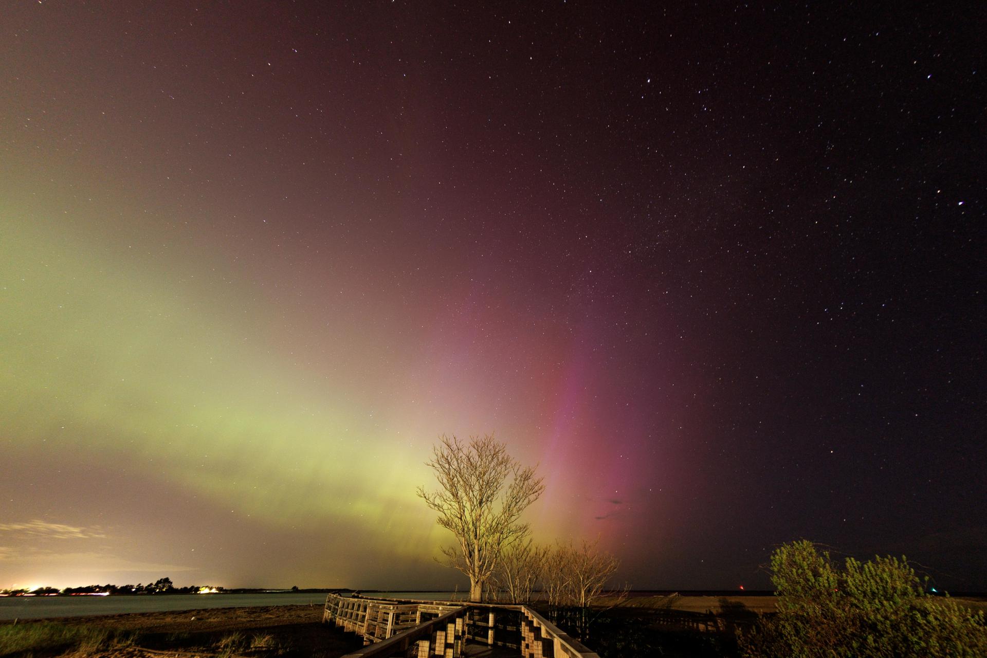 ¿La aurora boreal se verá en el área de Chicago el domingo? Lo que sabemos